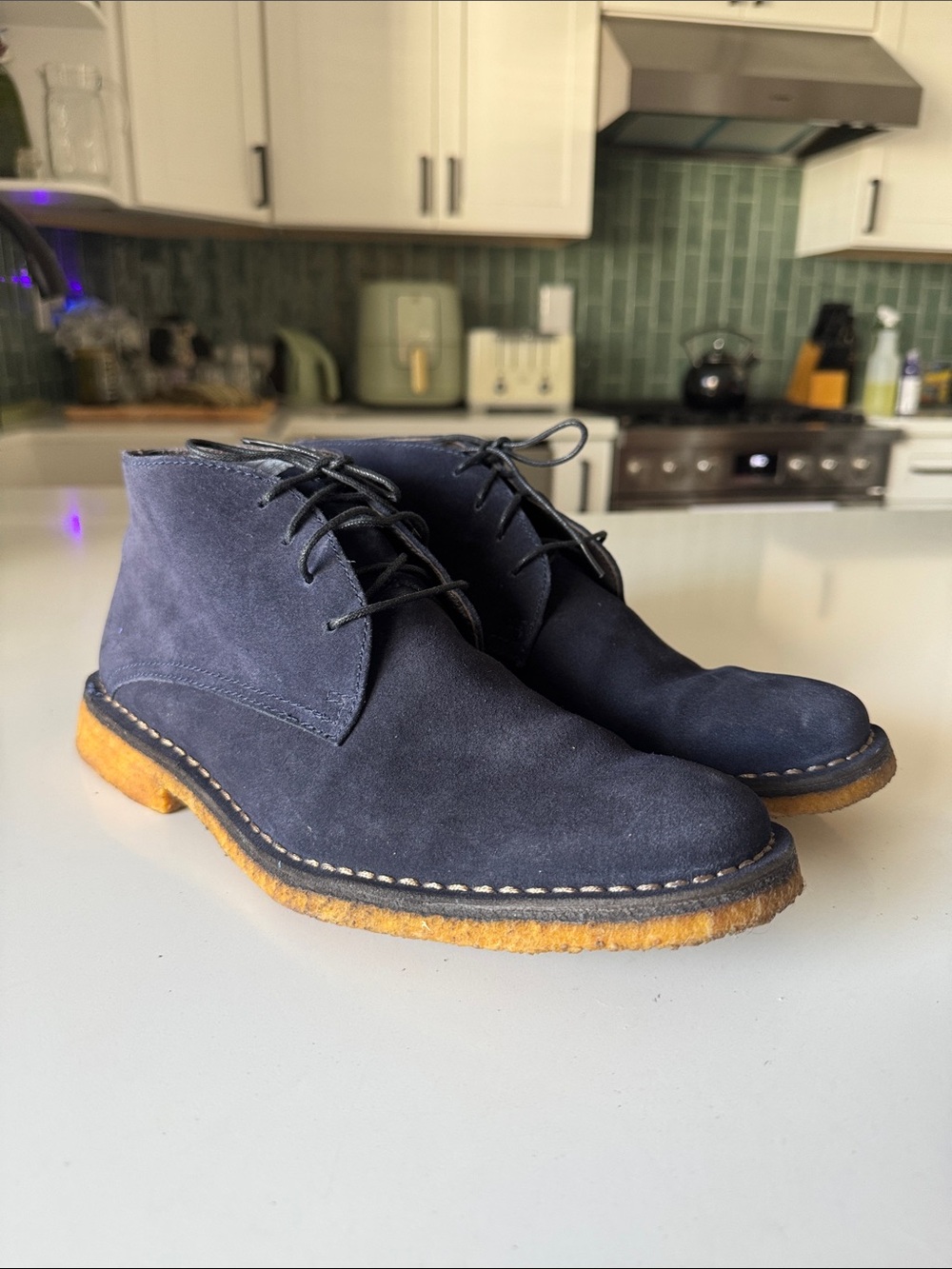 Johnston & Murphy Navy Suede Chukka Boots with Gum Sole